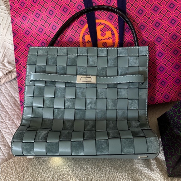 Tory Burch Lee Radzwill woven bag - new with box and bag! - Picture 2 of 7